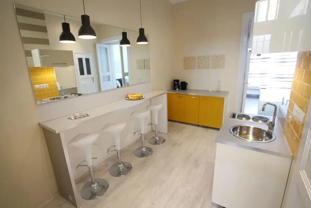 Dfive Apartments - Synagogue - photo 12