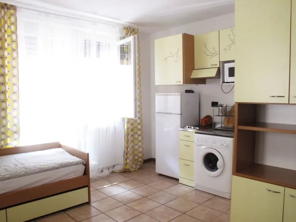 Lovely Studio Apartment - photo 8