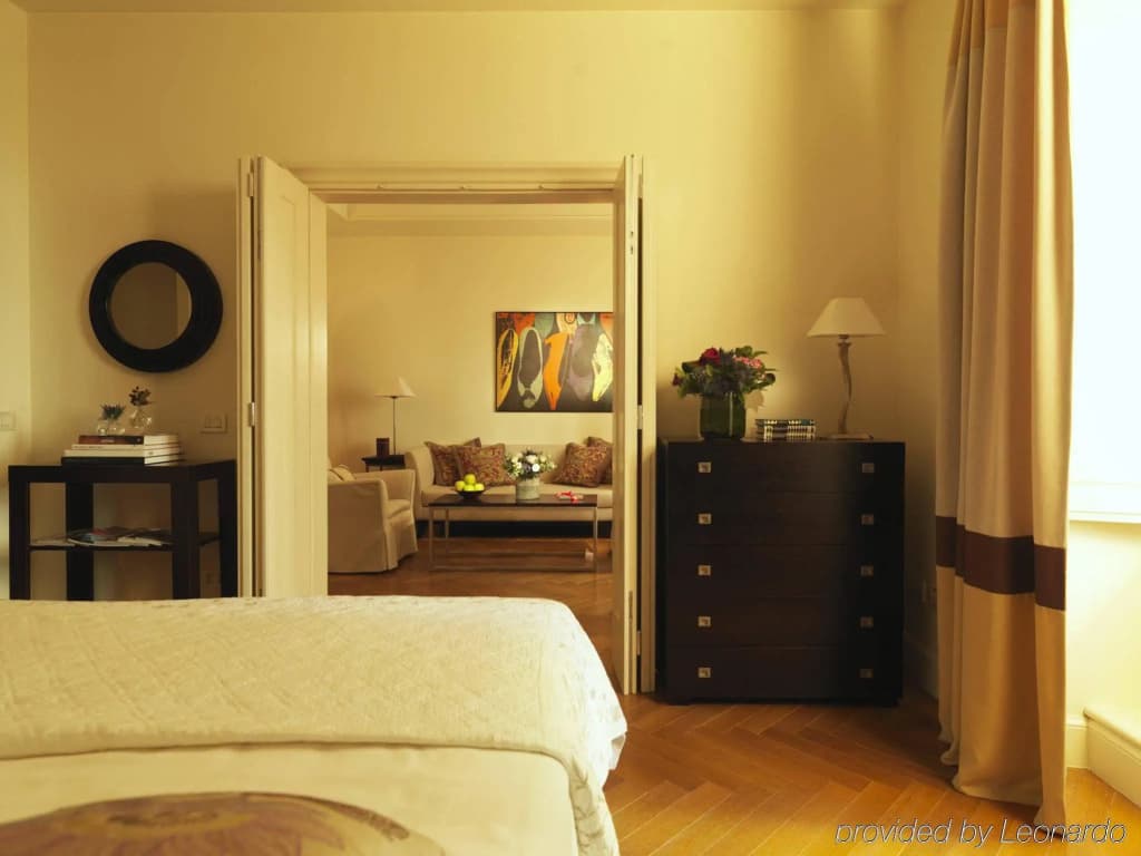 Hotel Savoy - photo 5