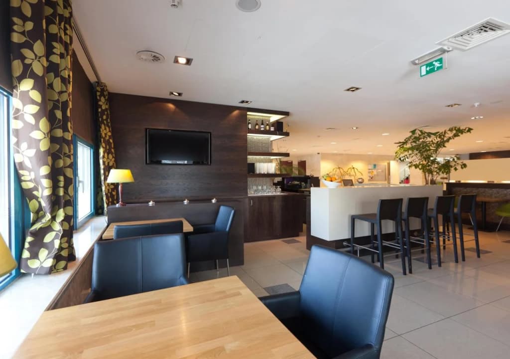 XO Hotels Blue Square - photo 21