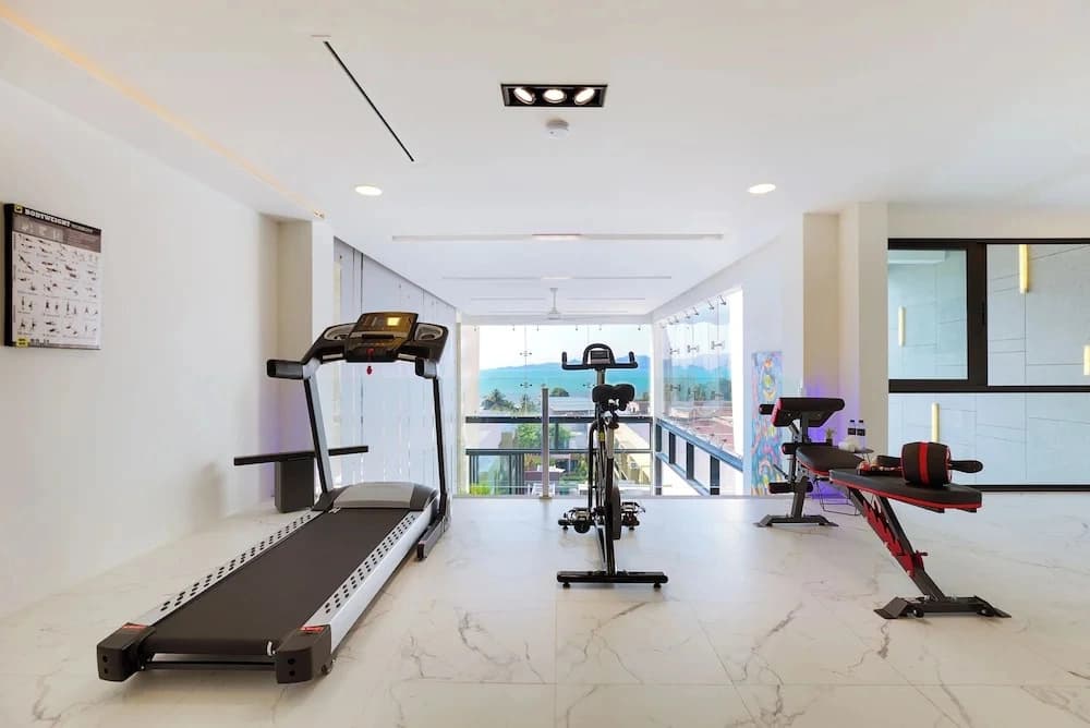 Massive 4 Bedroom with Cinema & Gym - photo 26