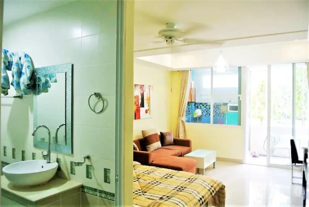 Central Pattaya Apartment - photo 5