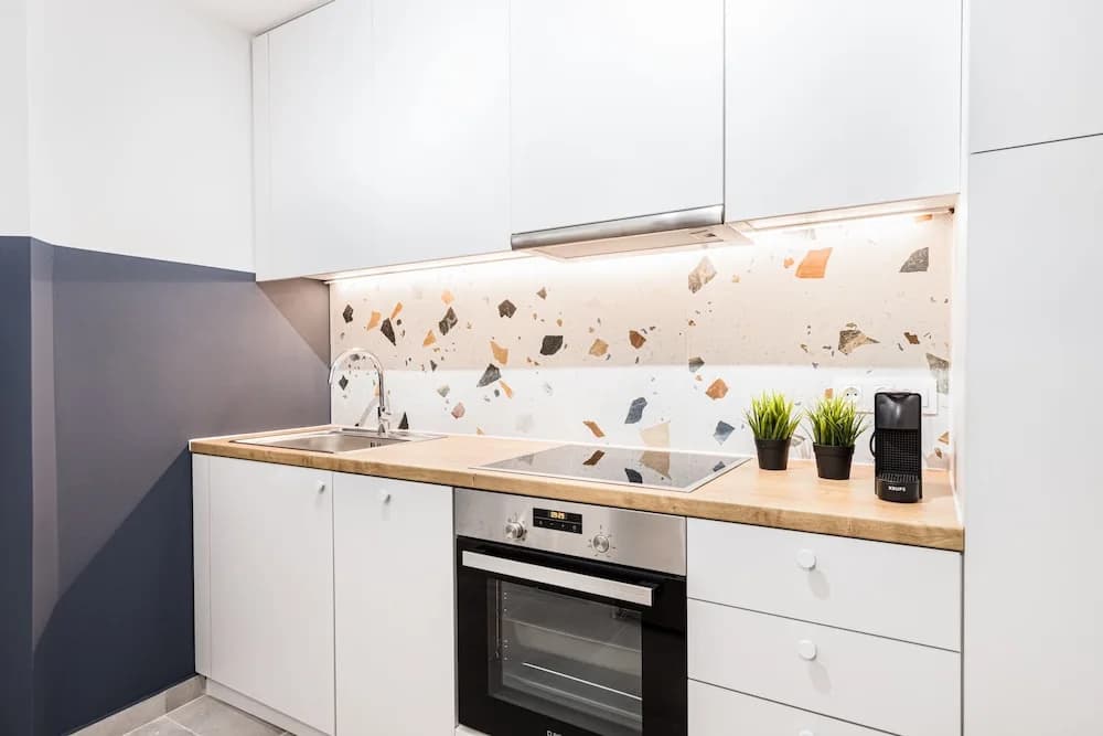 Serene 1 BR Apartment in Koukaki - photo 10