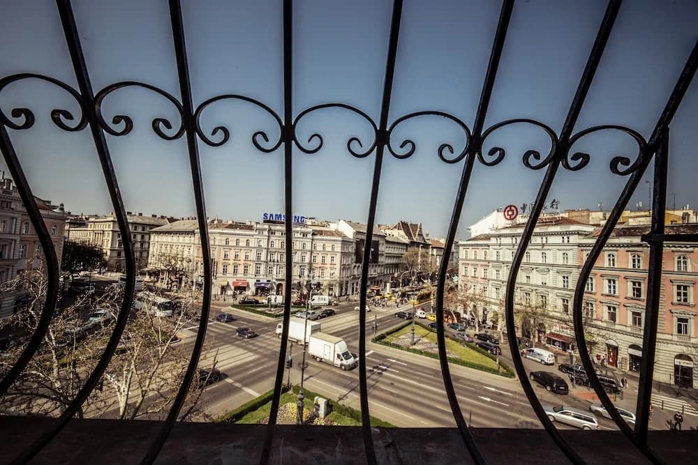 Budapest Easy Flats-Oktogon Lux Apartment - photo 13
