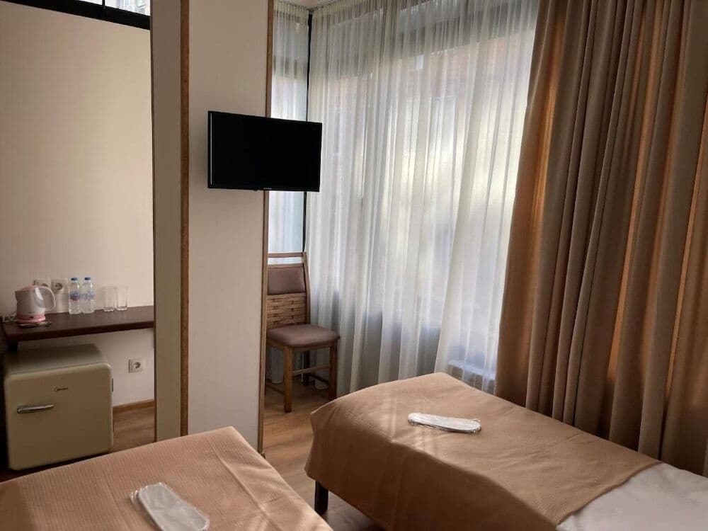 Chikovani Apartments - photo 2