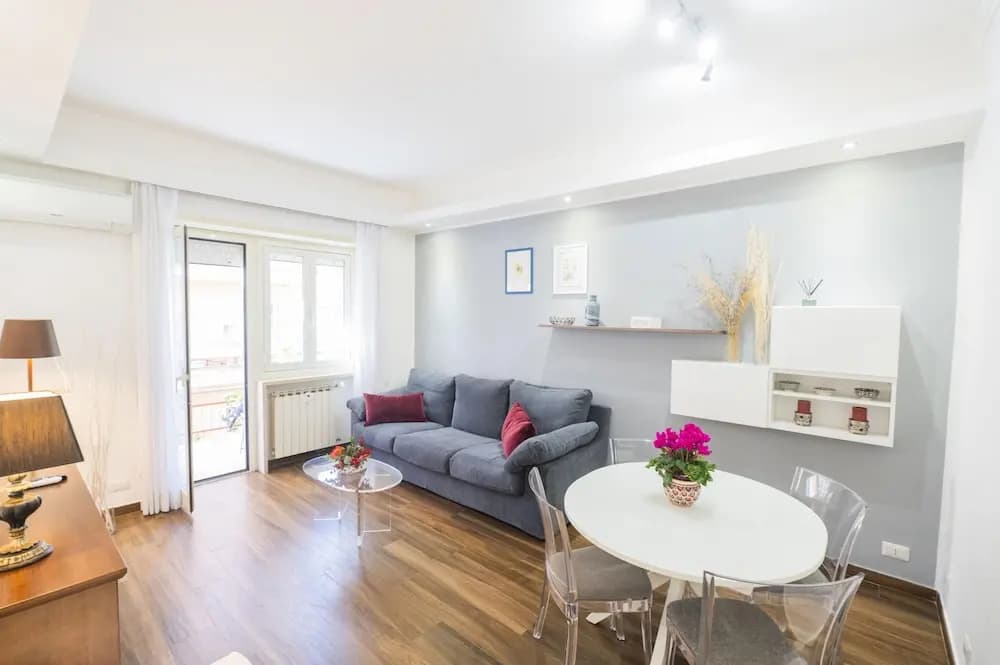 Lovely Design Apartment With Balcony - photo 3