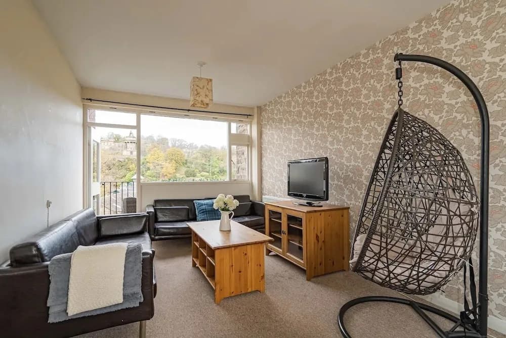Royal Mile 2BR Apartment Private Balcony - main photo
