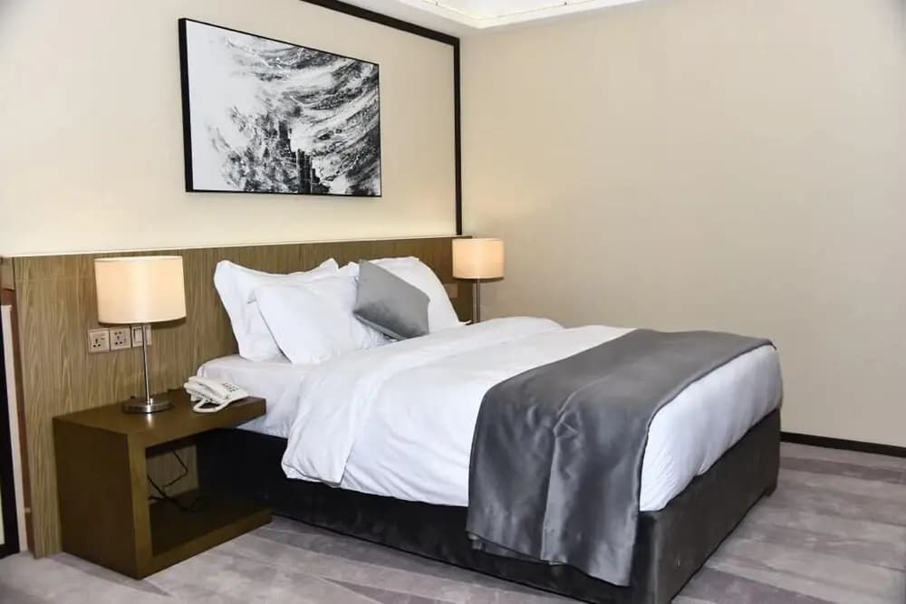 The Airport Hotel - photo 3