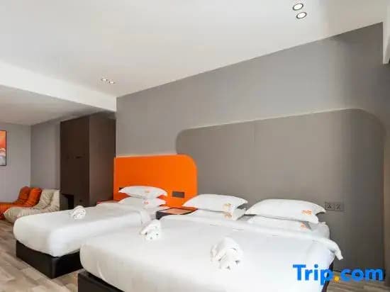 Paly Pie Hotel - photo 2