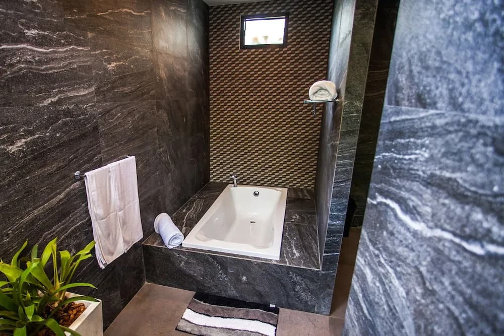 Celine Villa - photo 9