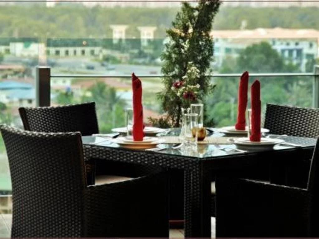 Courtyard Hotel @ 1Borneo - photo 14