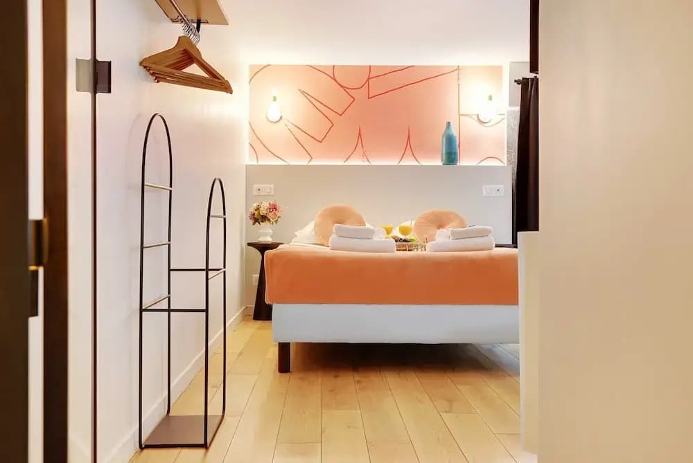 Serene Apartment for 6p Near the Marais - photo 2