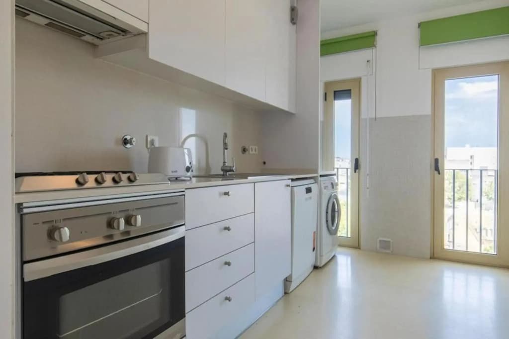 Embassy Apartment by Innkeeper - photo 15