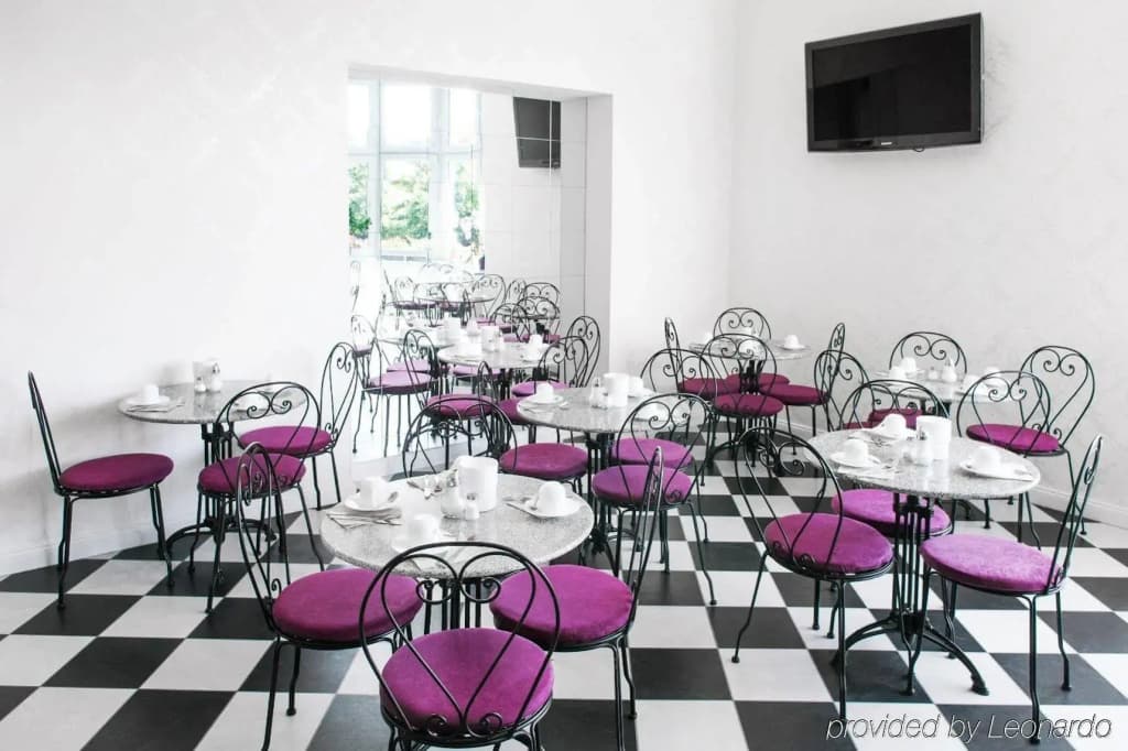 Hotel Bellevue am Kurfürstendamm - photo 15