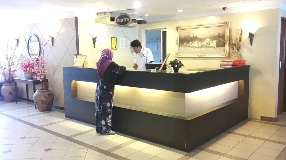 Lipis Centrepoint Hotel & Apartment - photo 12