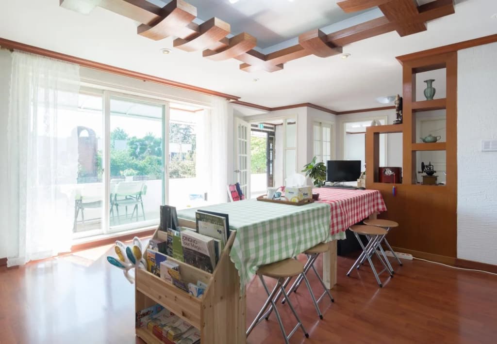 White Rabbit Guesthouse - photo 14
