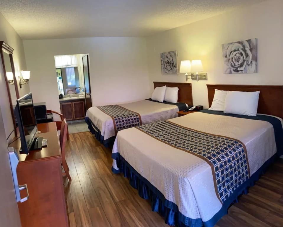 Vantage Point Inn Woodland Hills - photo 3