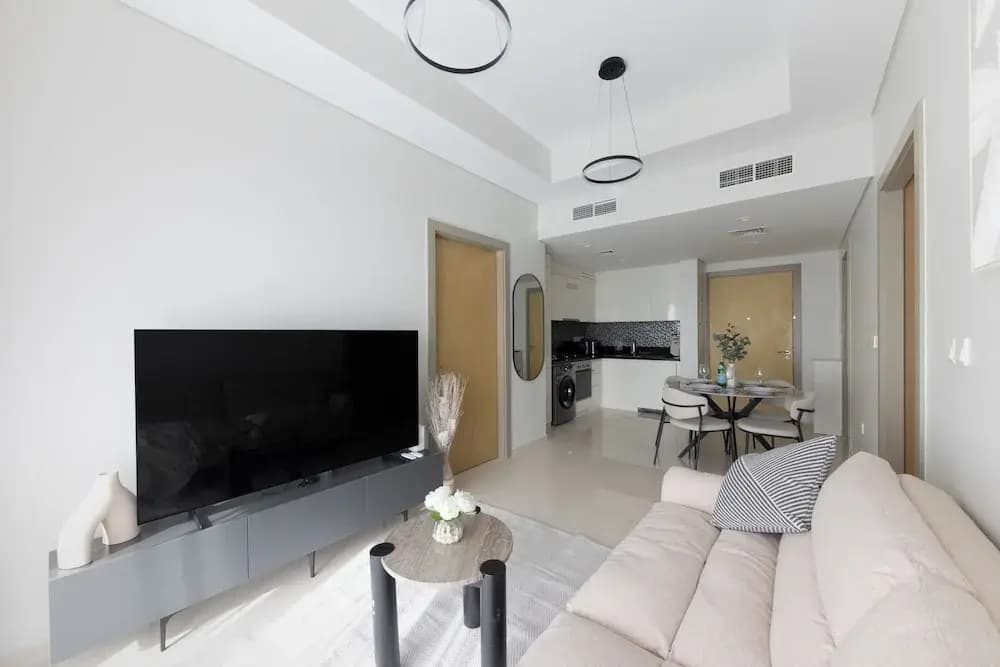 Cozy 2BR in Business Bay Aykon Tower - photo 2