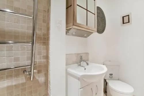 Edencourt Apartment - photo 7
