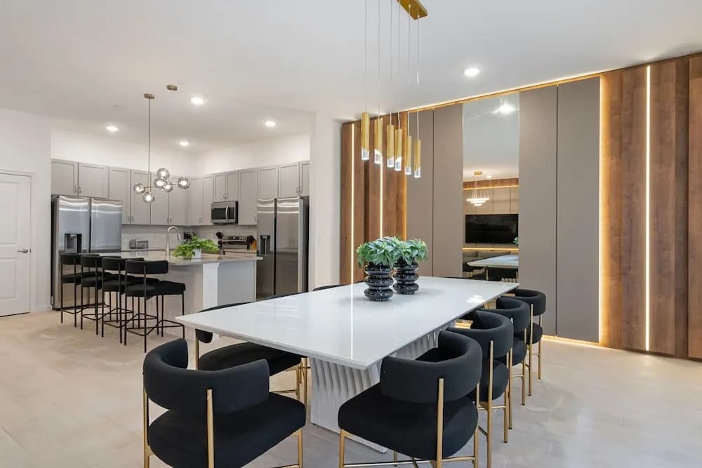 5911 Luxury 10bd Family Home For an Unforgettable Vacation - photo 16