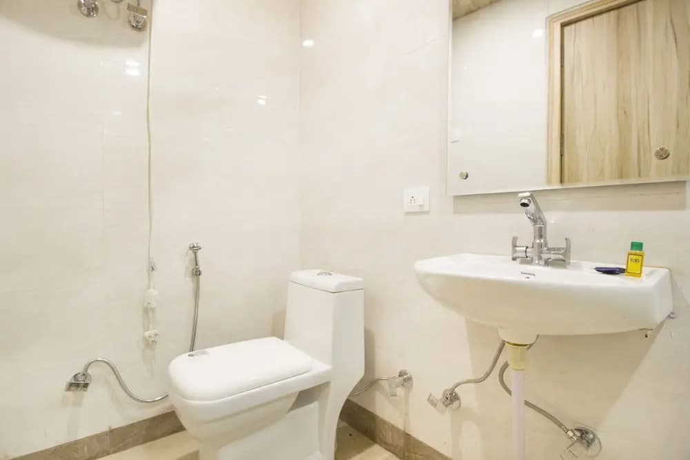 FabHotel Modesty - photo 9