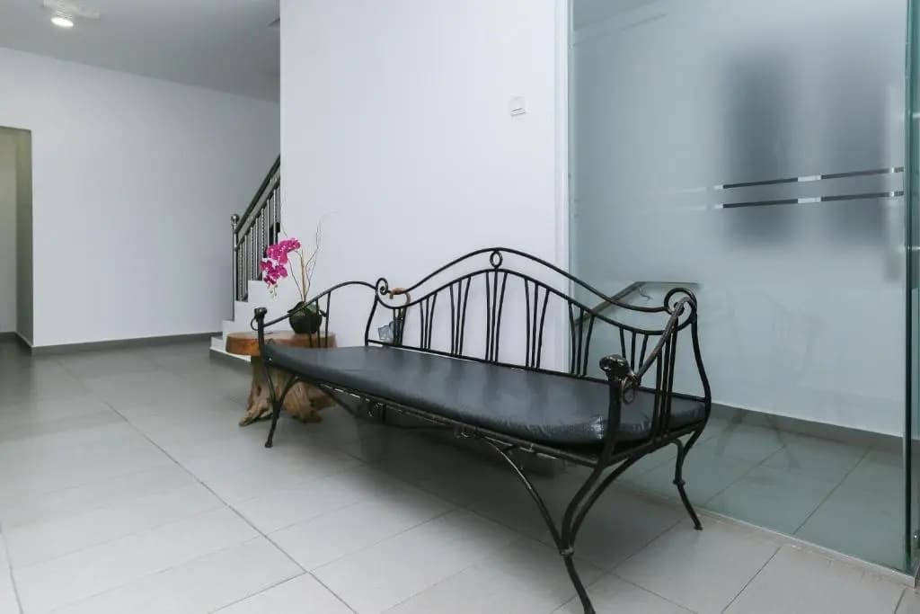 OYO 89915 East Mount Hotel - photo 8