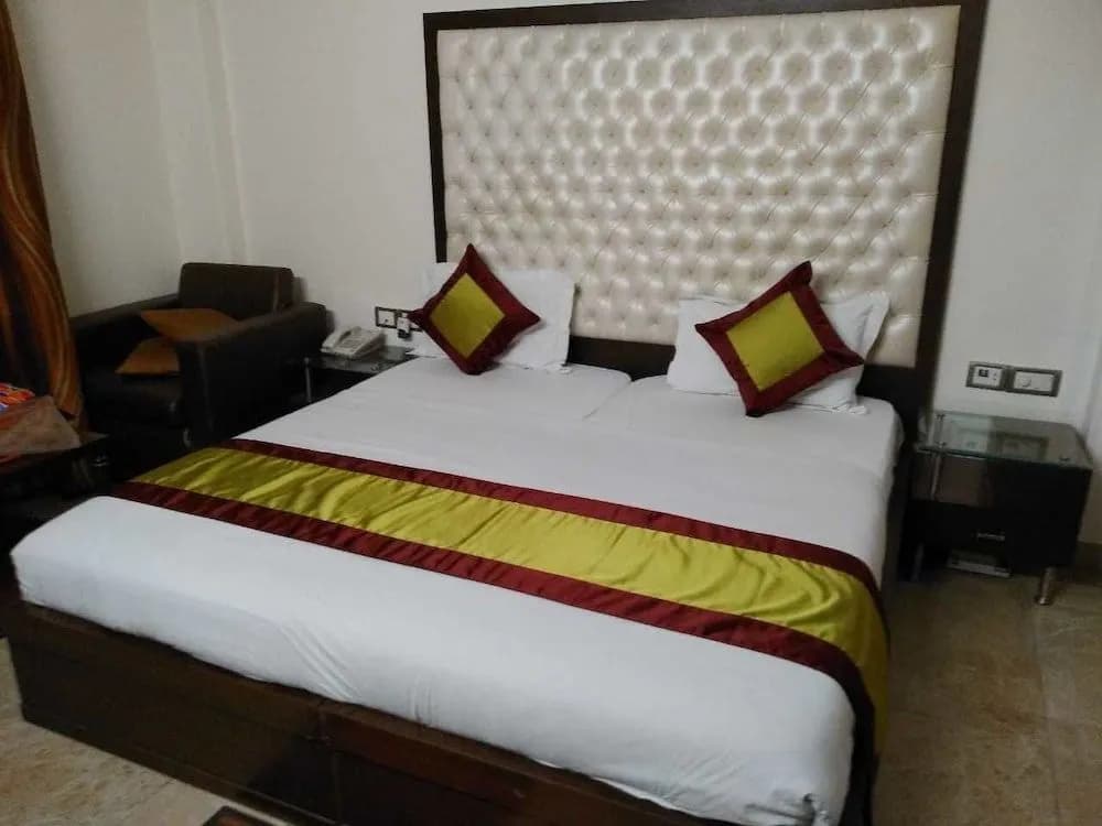 Super 51 Hotel - photo 3