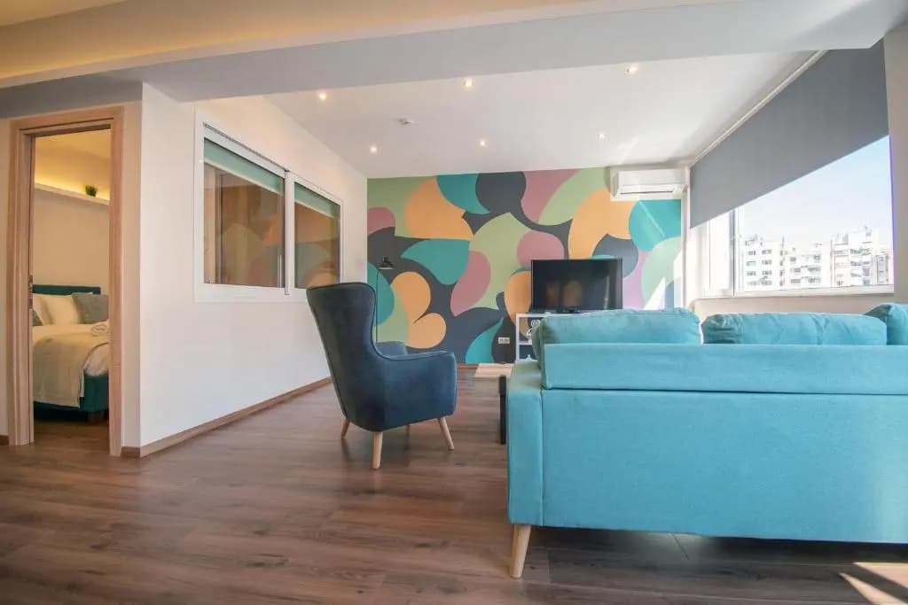 Abstract Flat With Urban View - main photo