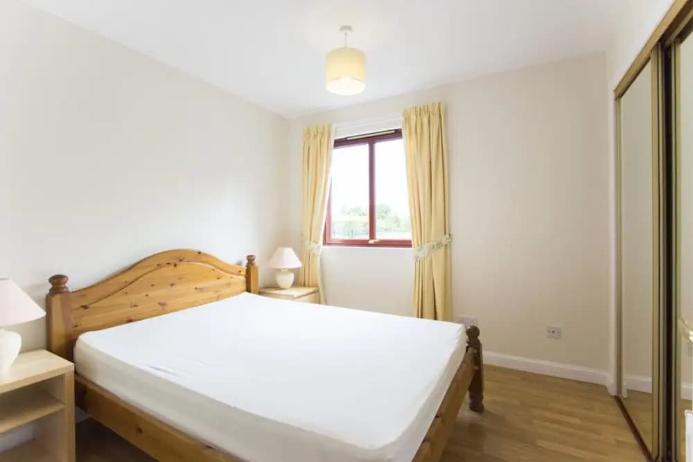 2 Bedroom Flat In Edinburgh - photo 7