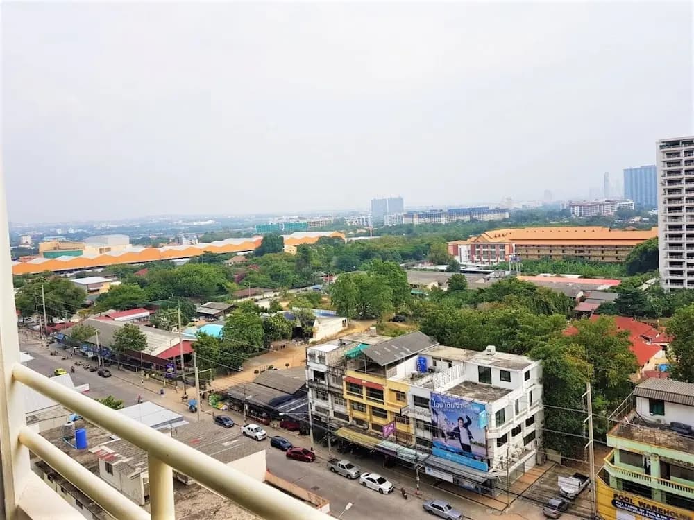 11th Floor Studio at View Talay 1 - photo 17