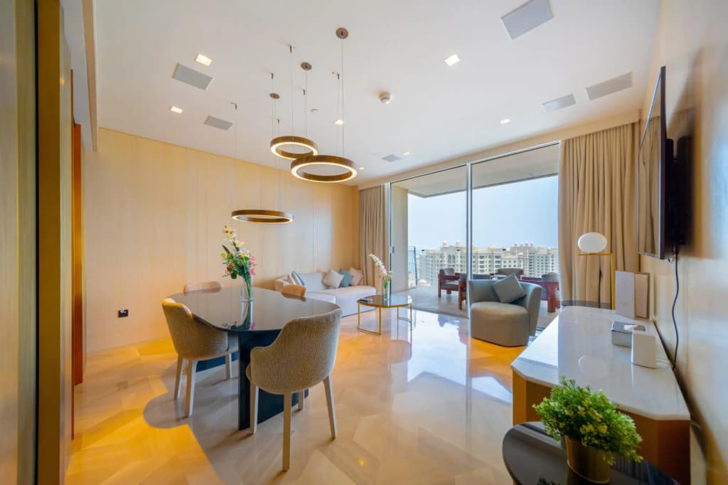 DXB - Five - 41509 - PJ - photo 5