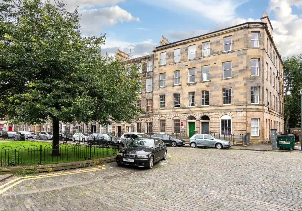 The St Patrick Square Residence No. 2 - photo 21