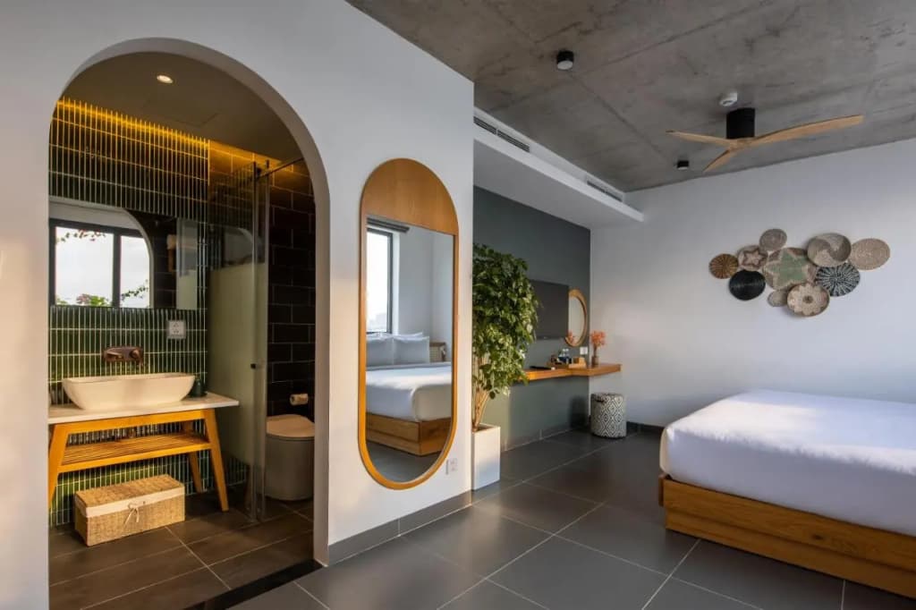 Leaf Beachfront Hotel Da Nang - photo 22