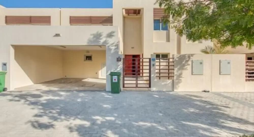 R&H Villa - photo 1