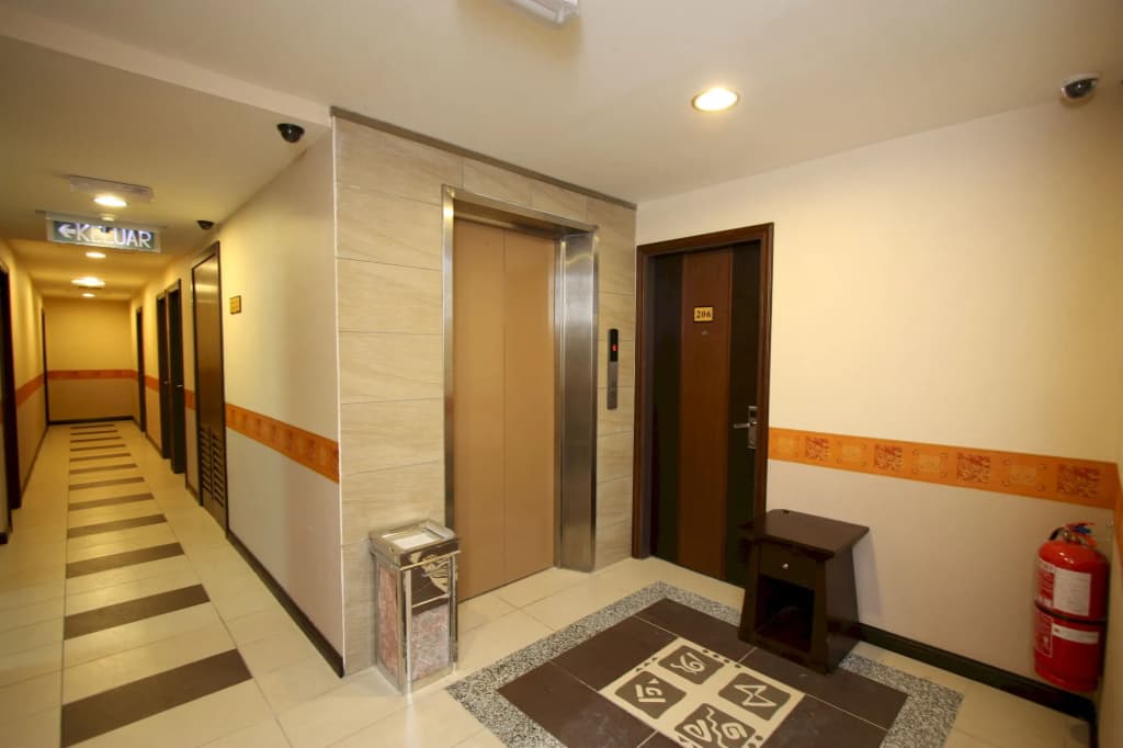 1 City Hotel - photo 14