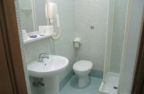 Hotel Lucia - photo 10