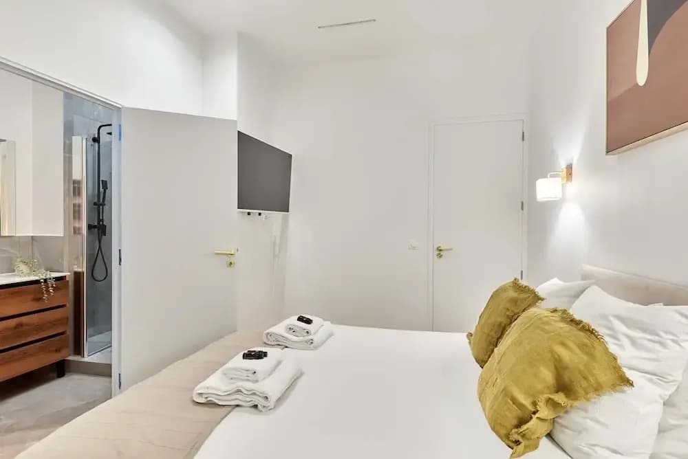 Charming AC Apartment - Buttes Chaumont Park - photo 3