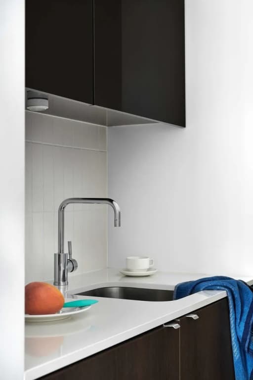 Dandenong Central Apartment Hotel - photo 10