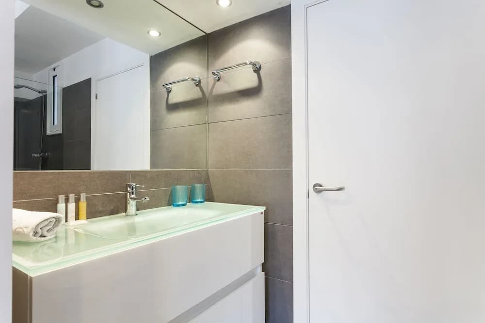 Espai Barcelona Paralel Apartments - photo 9