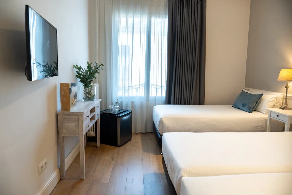 Meson Castilla Atiram Hotel  - photo 49