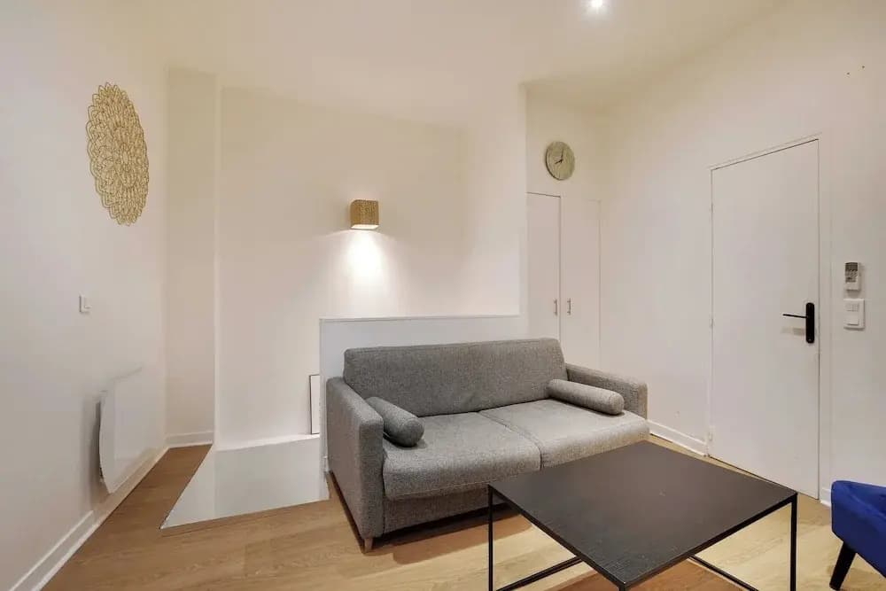 Elegant Apartment - 2bd/6p - Hotel de Ville - photo 8