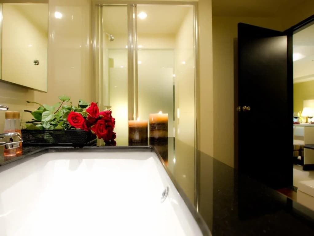 Fourteen Again Hotel - photo 3