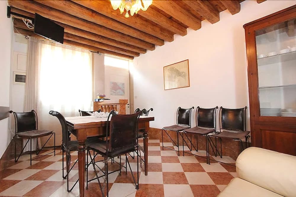 City Apartments - Boteri - photo 11