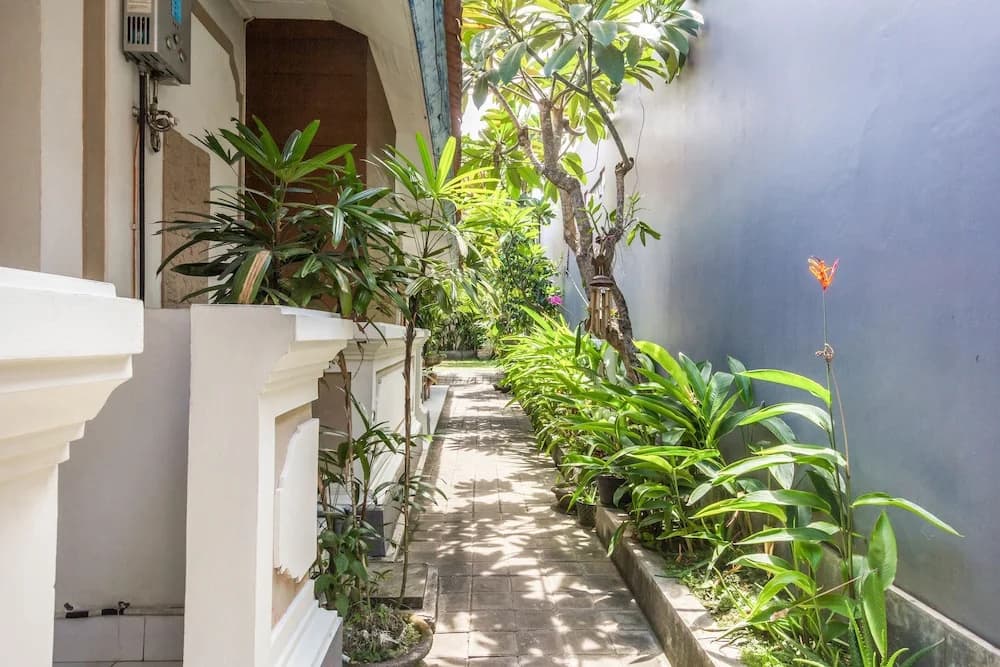 RedDoorz Sanur 3 - photo 9
