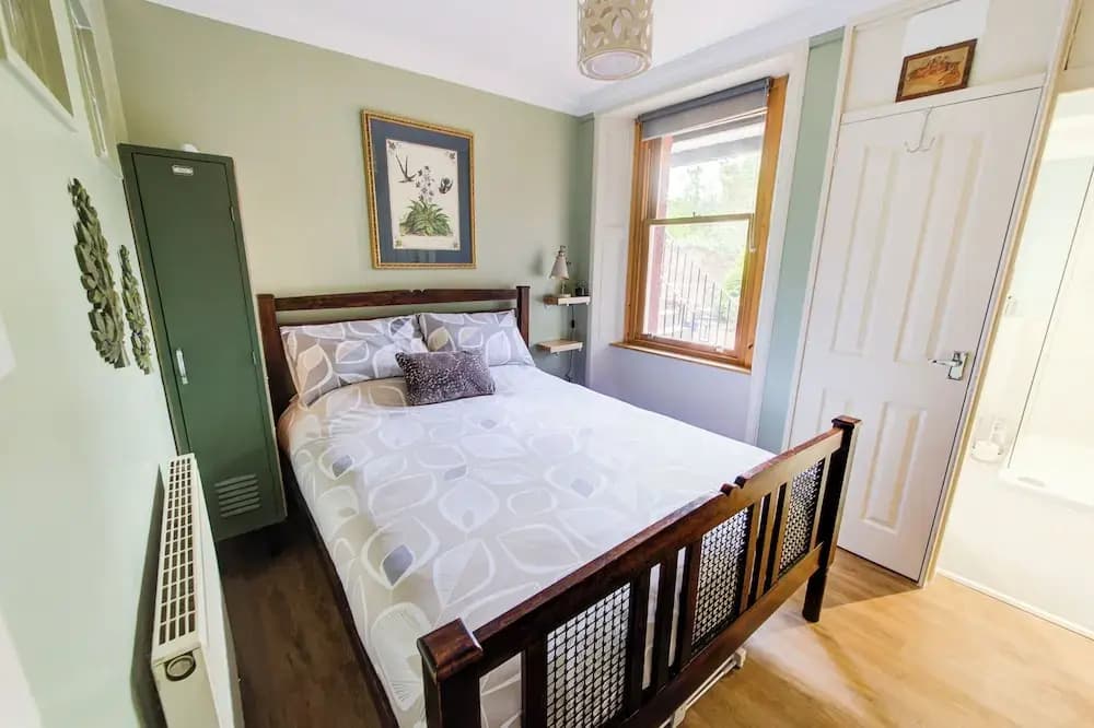 Snug 1 Bed Apartment - photo 1