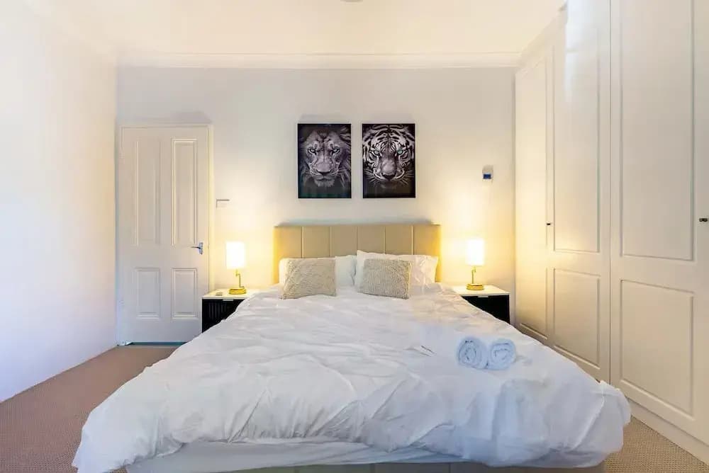 3BR Retro Escape ICC & Darling Harbour - photo 7