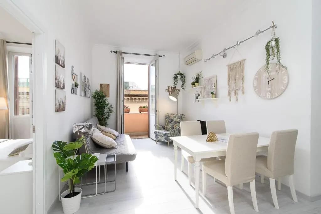 White Napoleone Apartment - photo 4
