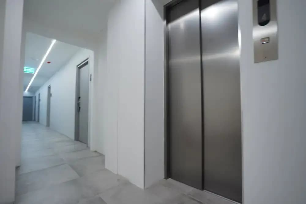 E11 Hotel - BTS Punnawithi - photo 11