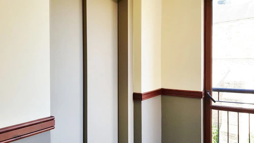 Charming Old Town Apartment - photo 10