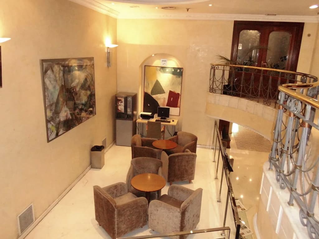Chic & Basic Velvet Hotel - photo 16